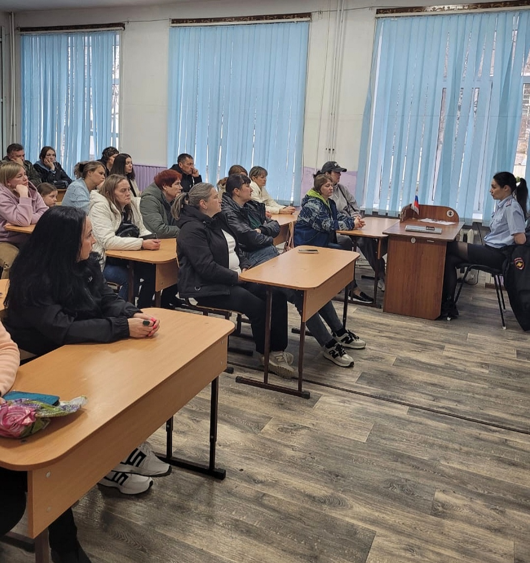 Полиция предупреждает: Будьте бдительны, остерегайтесь мошенников!.